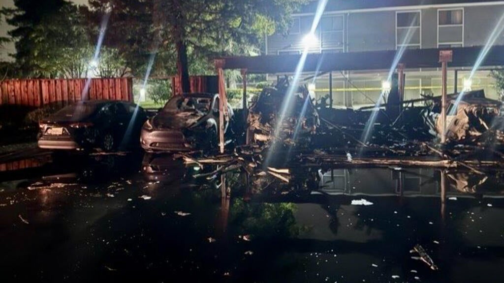 Overnight fire at San Jose housing complex damages more than 20 vehicles, carport — CBS Bay Area (KPIX), Edinburg Community news