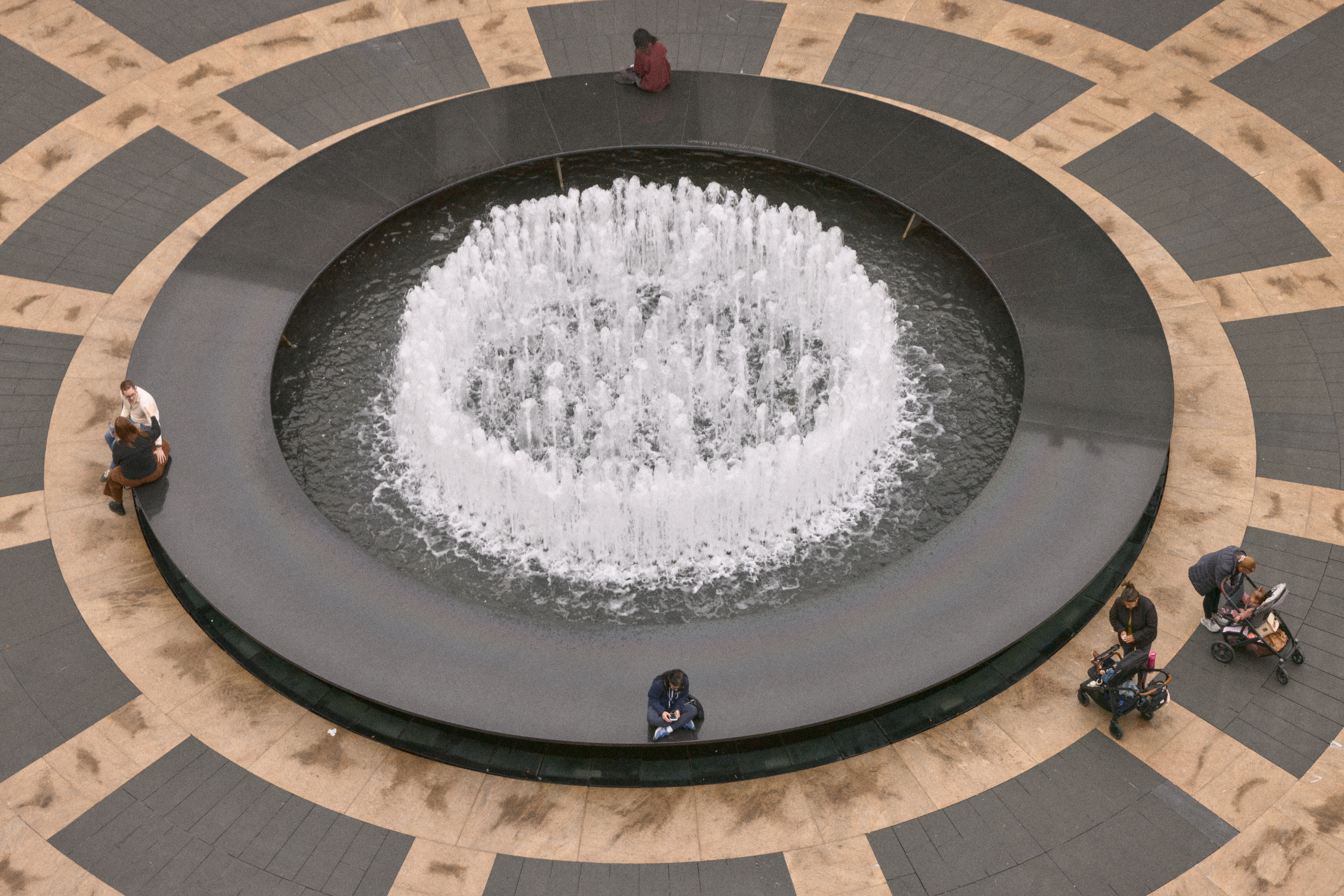 Inside the hidden chamber that controls Lincoln Center's magnificent fountain — Gothamist, Edinburg Community news